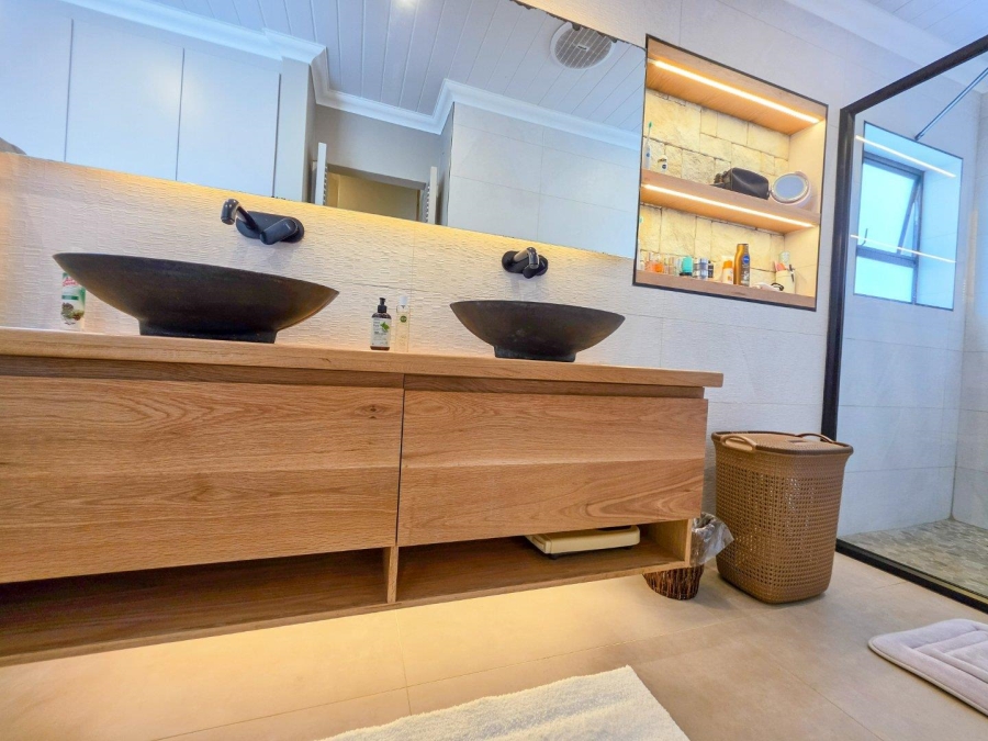 3 Bedroom Property for Sale in Stilbaai Wes Western Cape